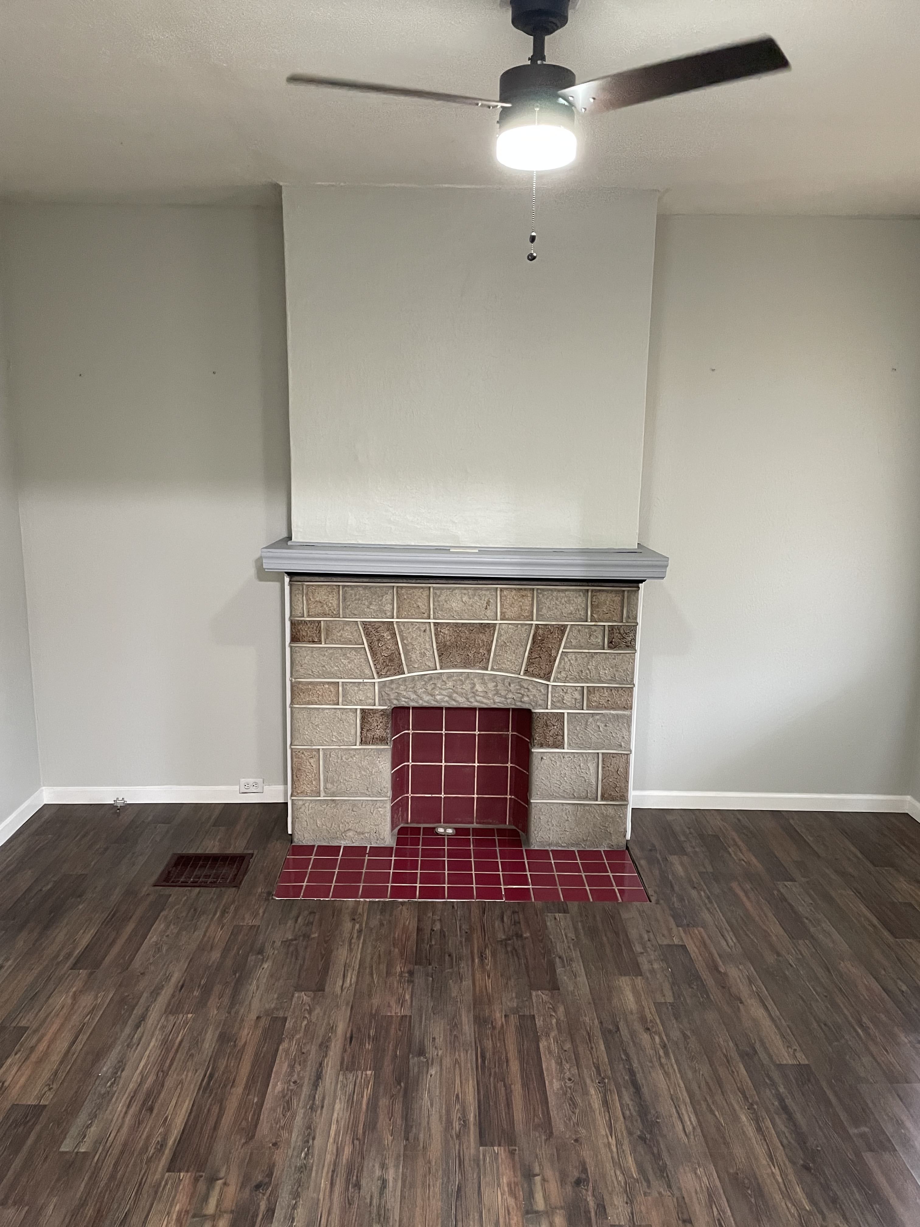 419 Grace St – photo 3