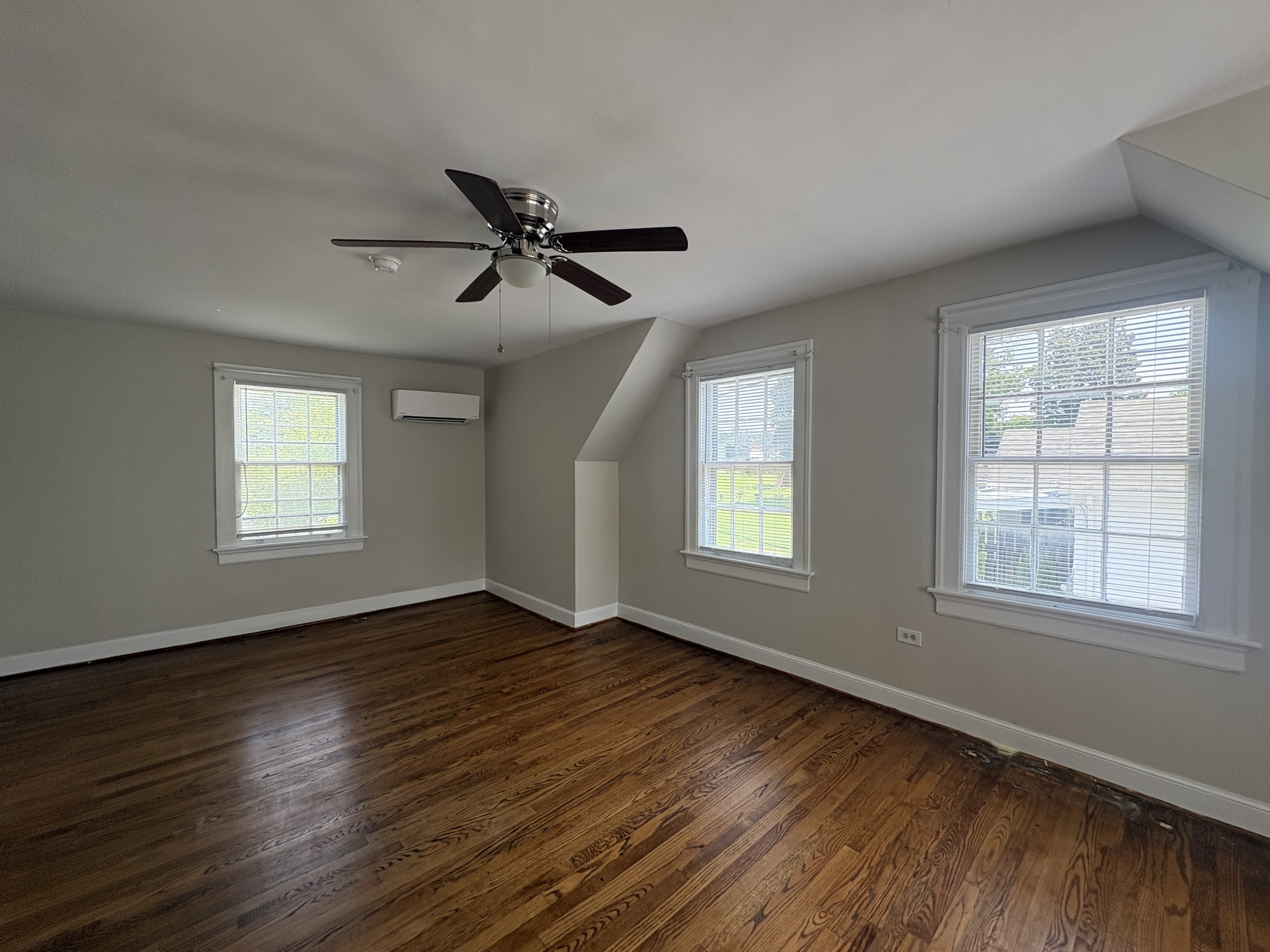 142 Grove Ave Apt C – photo 4