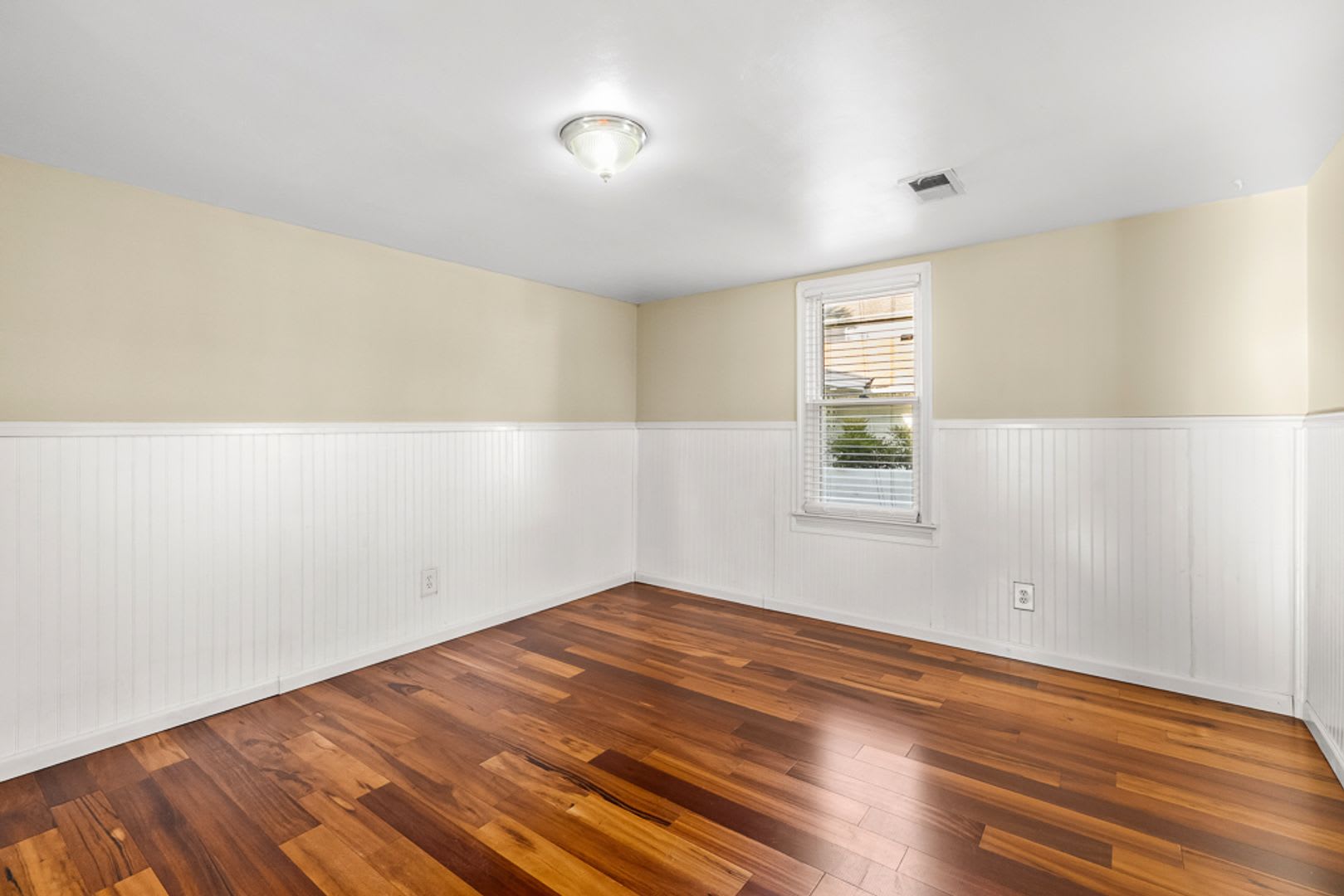 Beautiful Beach Home Located In The Highly Desirable Shadowlawn Area Just Blocks From The Oceanfront – photo 4