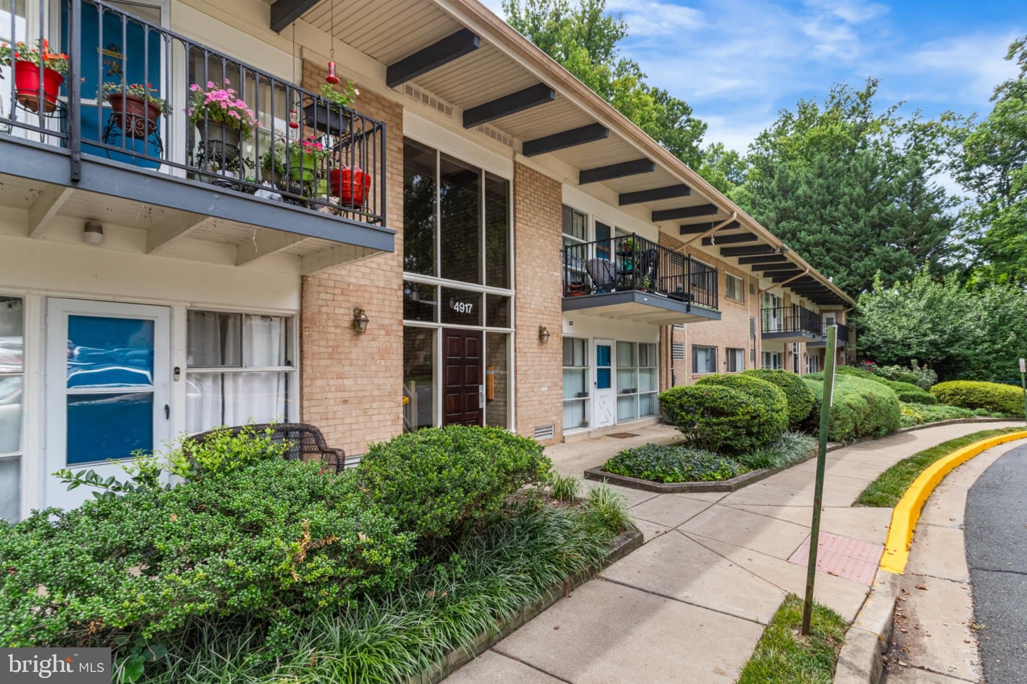 4917 AMERICANA Drive – photo 1
