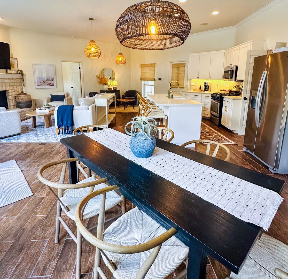 Lake Austin House Waterfront Lush 2 Acre Yard W Boat Dock Pet Friendly Fully Furnished Renovated W Boat Slip – photo 3