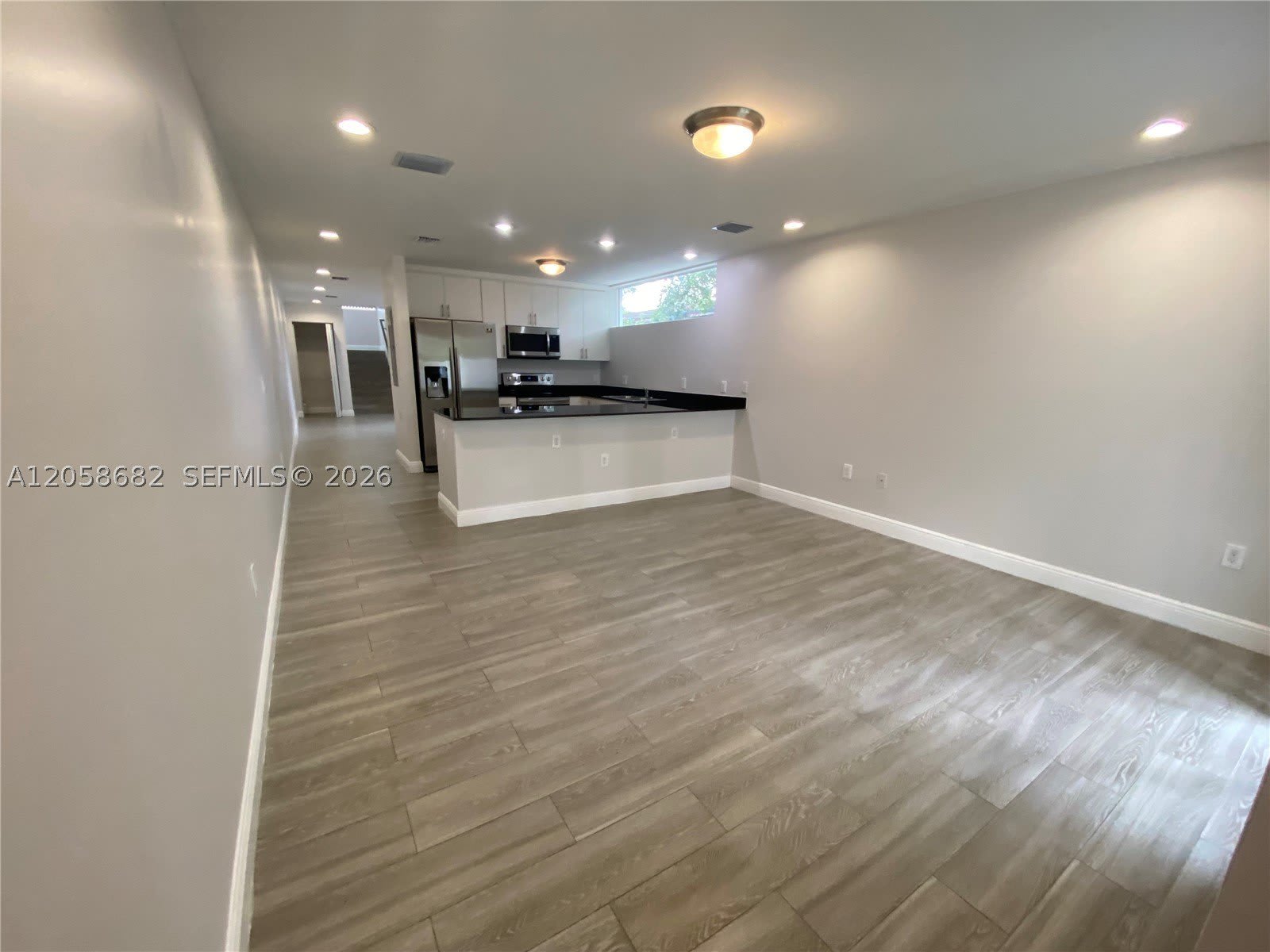 177 E 16th Street – photo 3