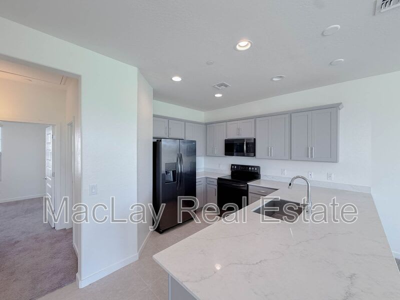 4061 E Pony Ln – photo 2