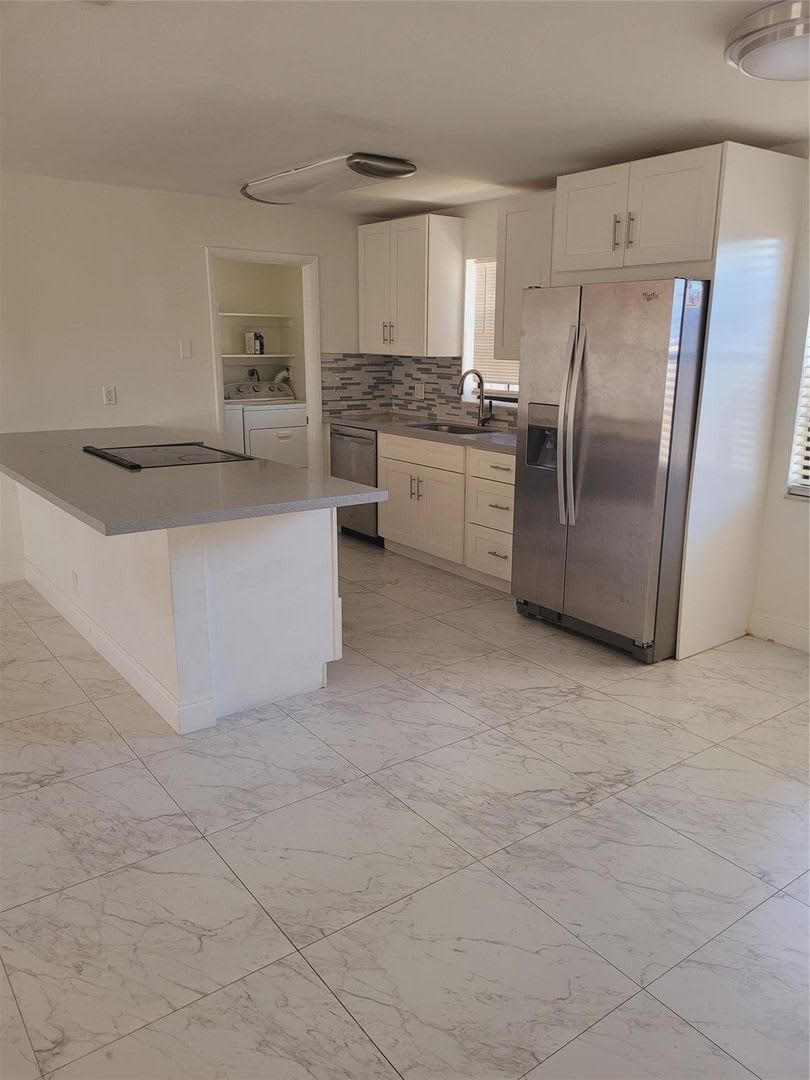 770 NE 38 R, Oakland Park, FL 33333 – photo 1
