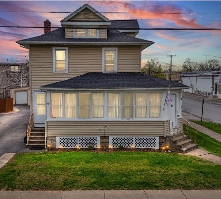 401 W Elm Street – photo 1