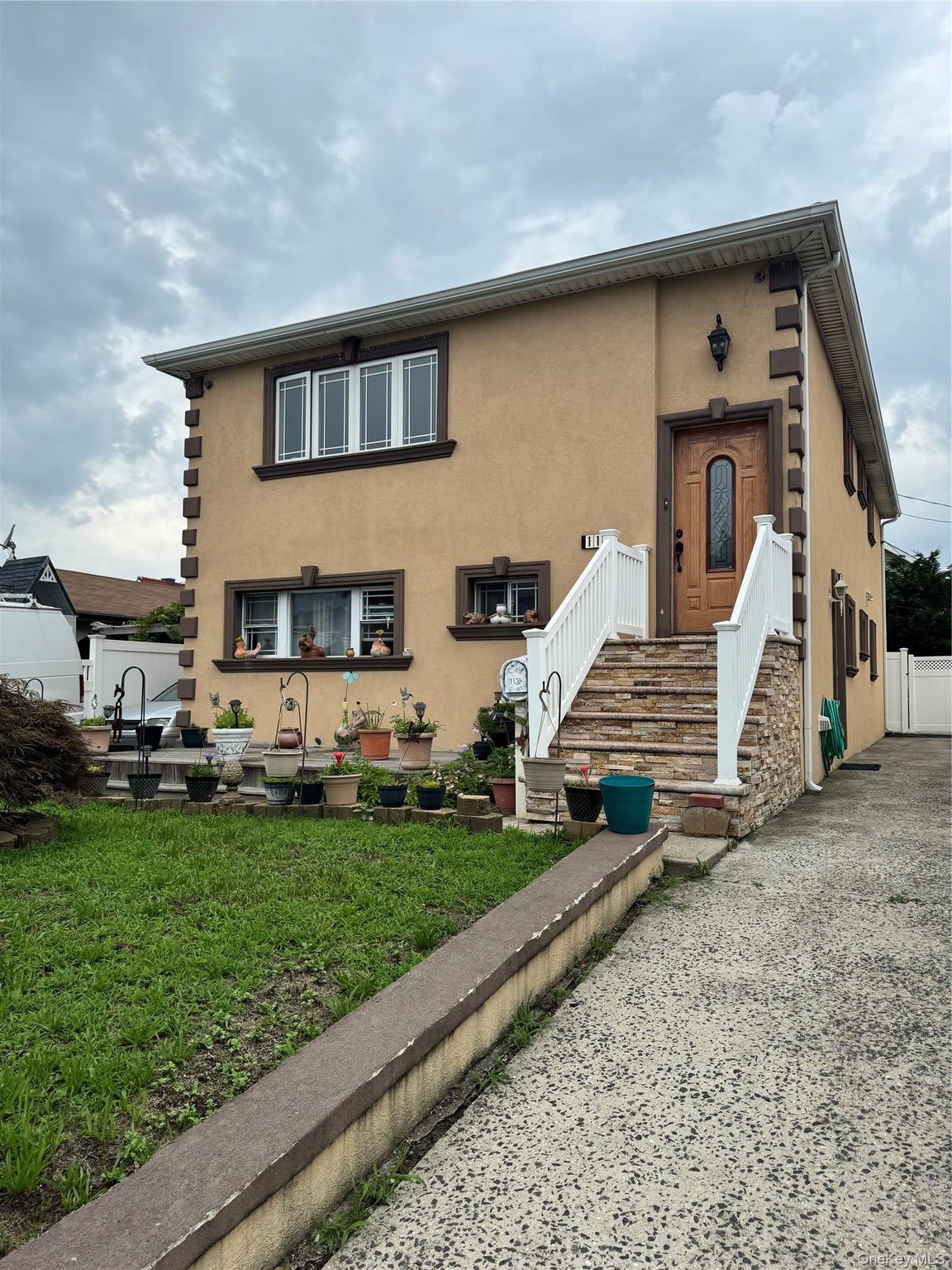 113 W Hudson Street – photo 1
