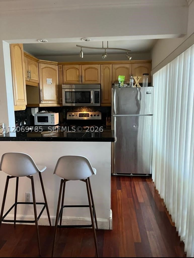 3239 W Trade Ave – photo 2