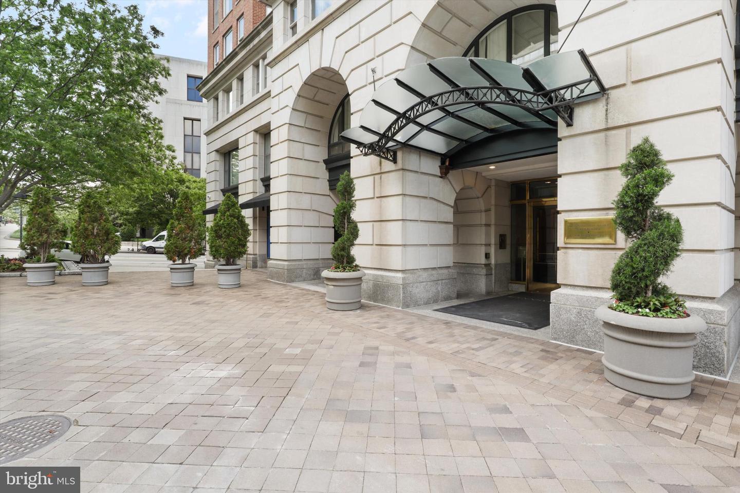 601 Pennsylvania Ave Nw 1 404 – photo 2