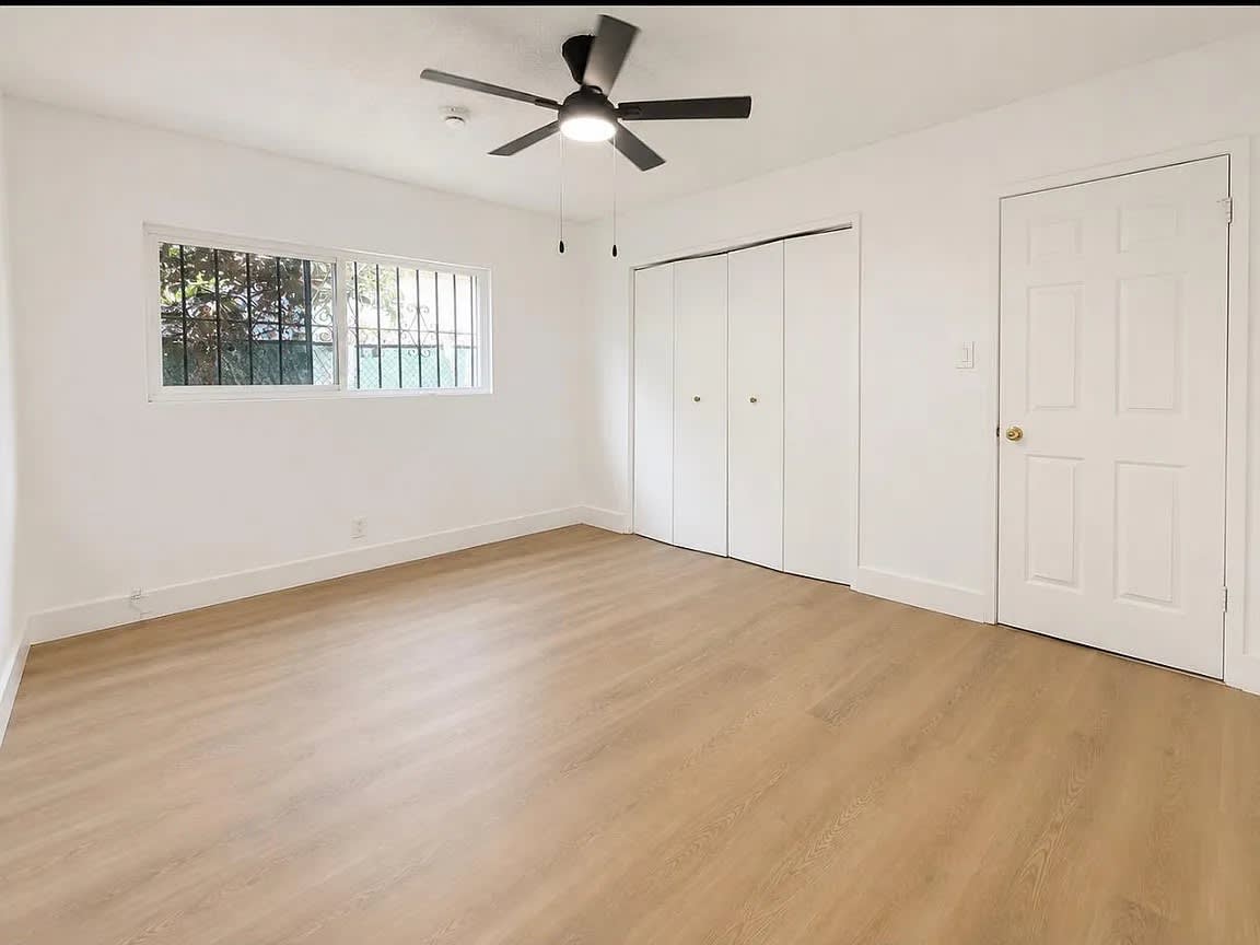 9118 Avalon Blvd – photo 2