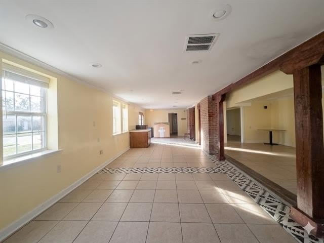 424 S BROAD Street – photo 2