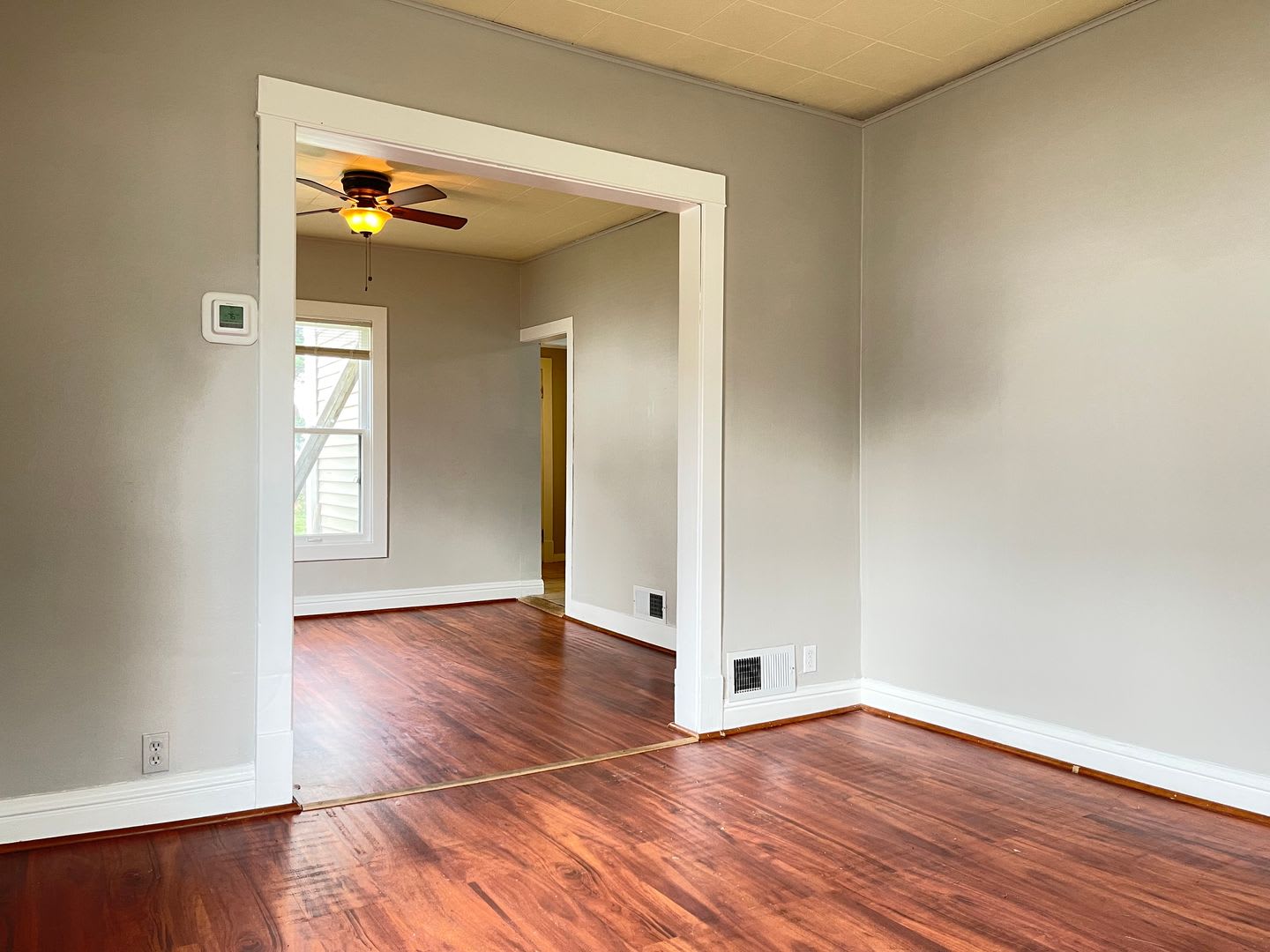 Great Benson area house $1495 *Move in special* – photo 5