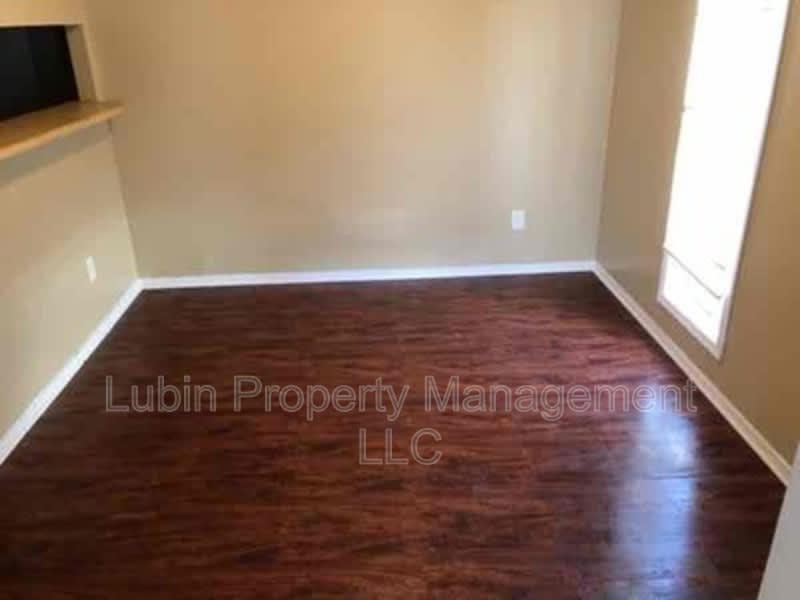 4957 Tiergarten St – photo 3
