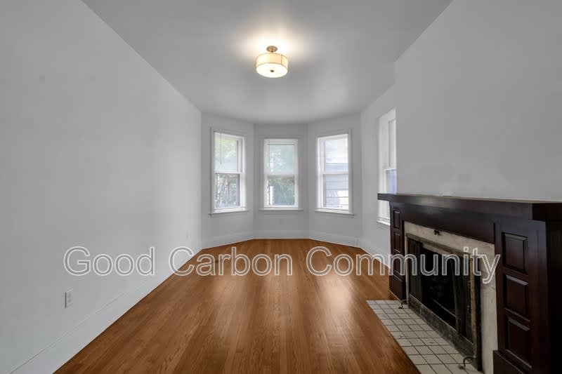 211 Summer St – photo 3