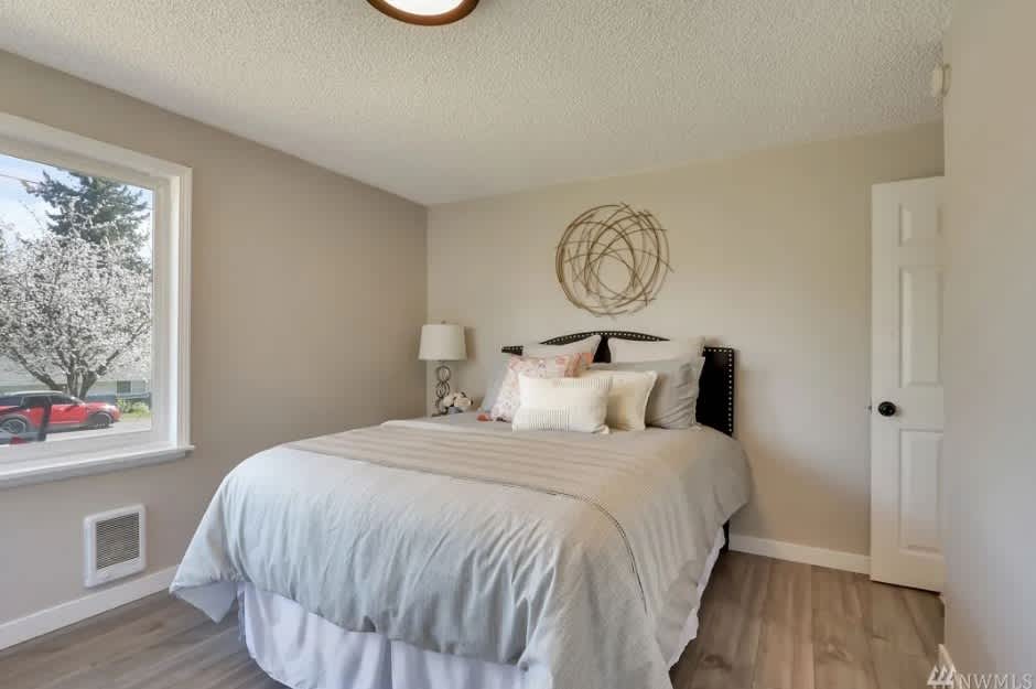 2522 58th Avenue Northeast – photo 4