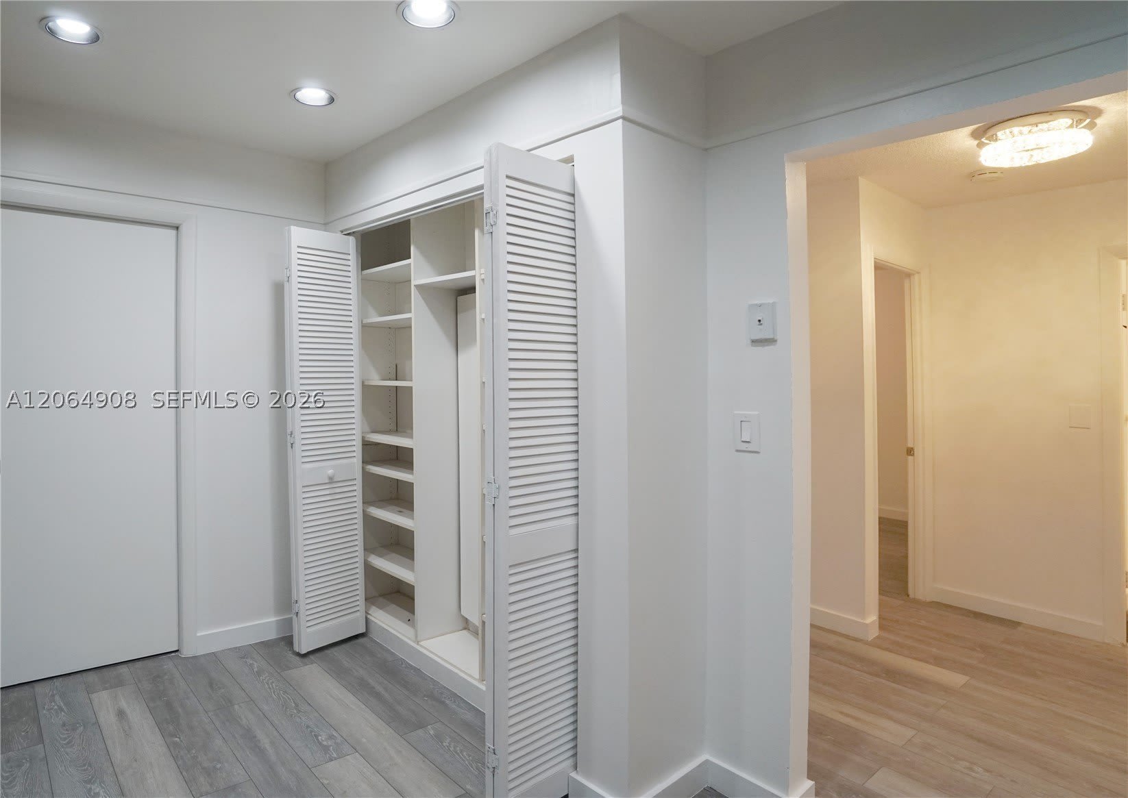 3823 Estepona Ave – photo 5