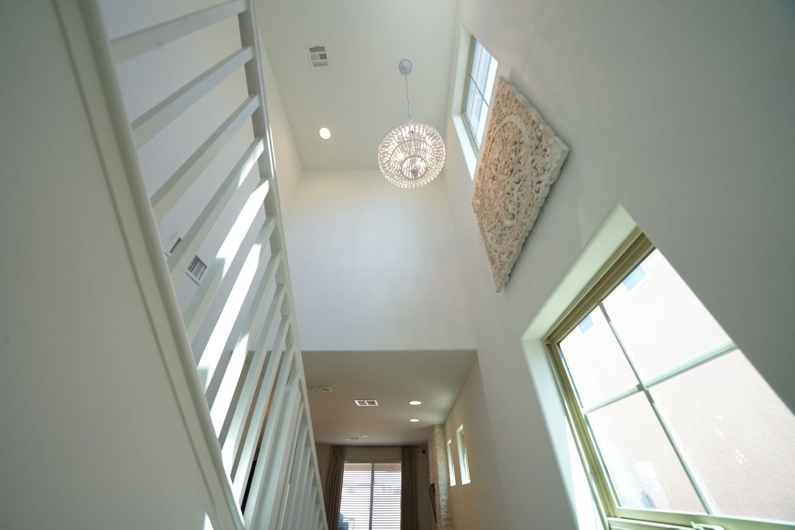 SHOWINGS AVAILABLE NOW – photo 4