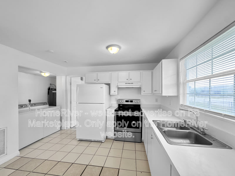 5467 2nd Ave – photo 1
