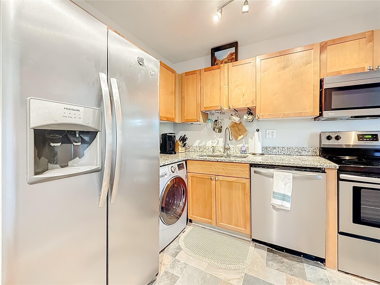 3893 Pompano Drive Se – photo 4