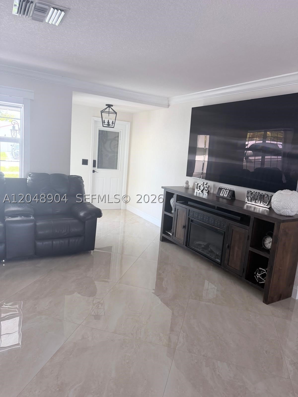 9211 NW 32nd Pl – photo 3
