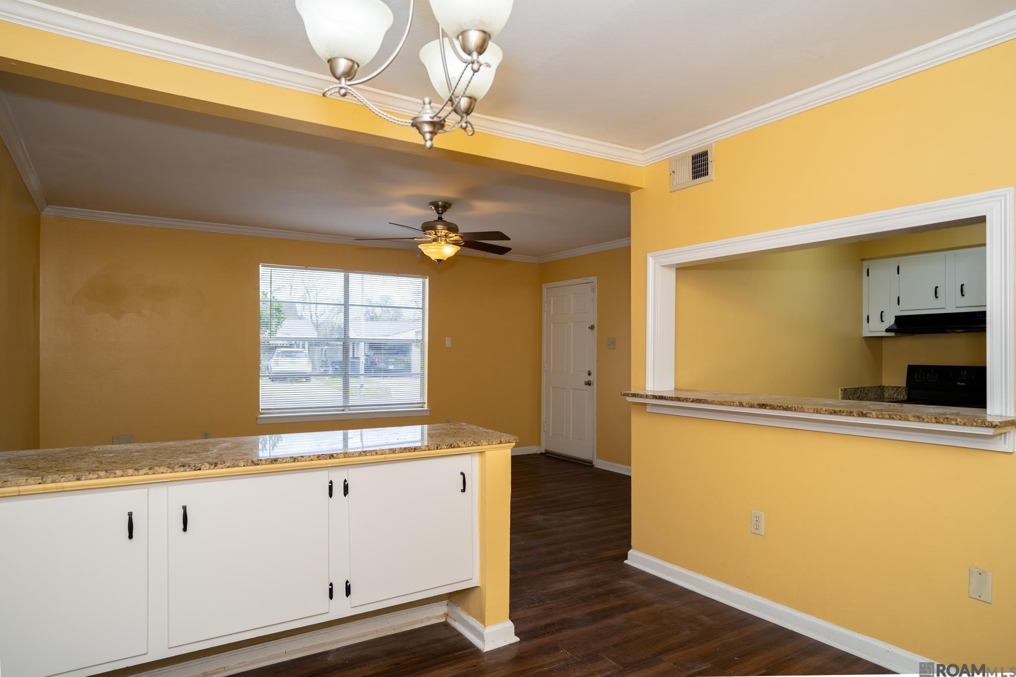 4630 Southpark Dr – photo 4