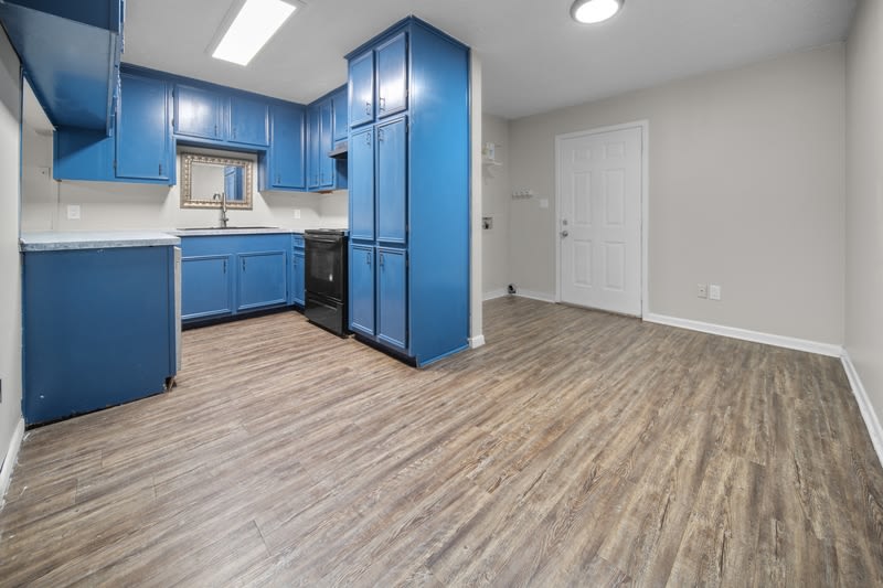 12023 Joni Drive – photo 4