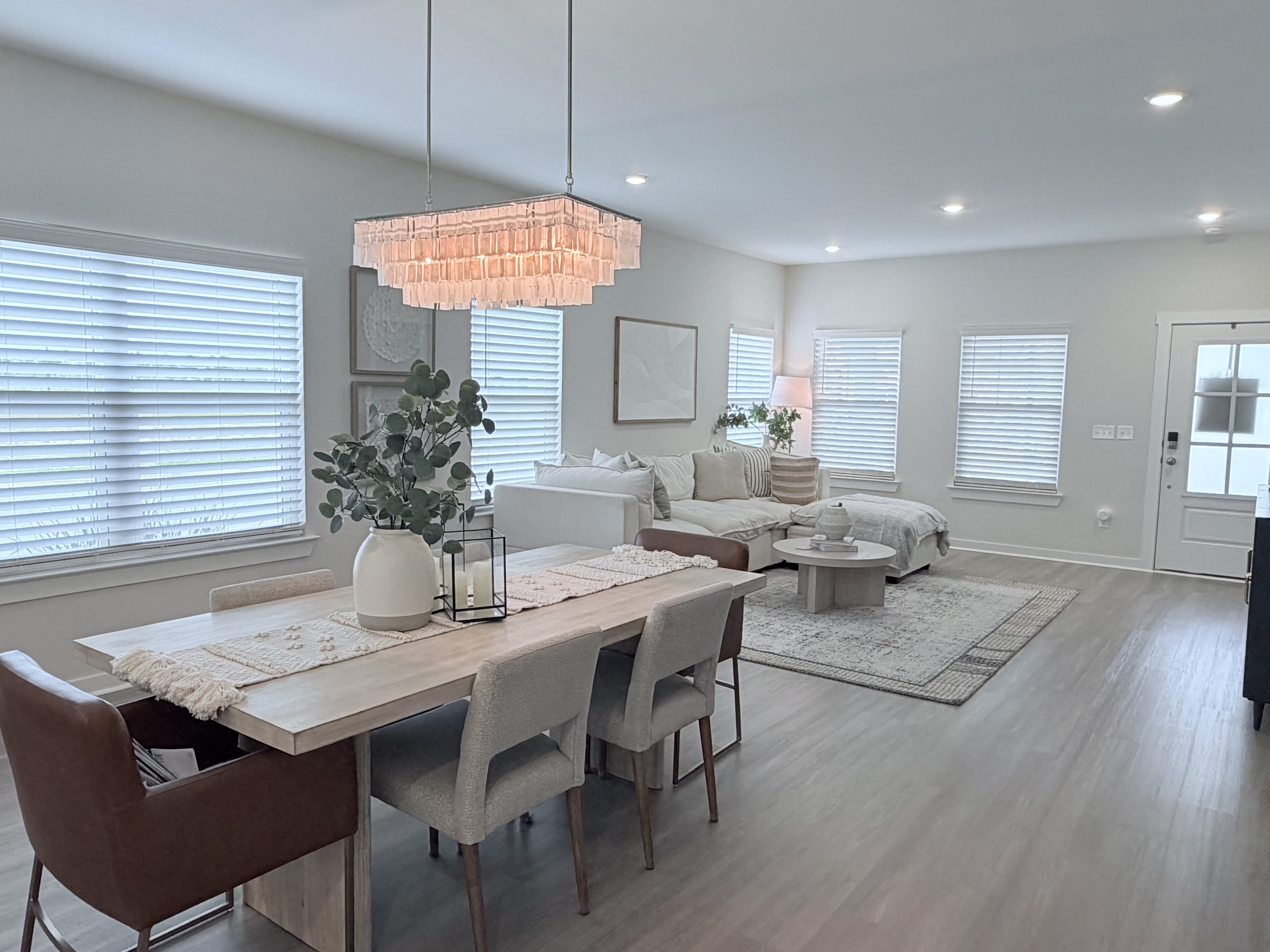 2305 Peony St – photo 4