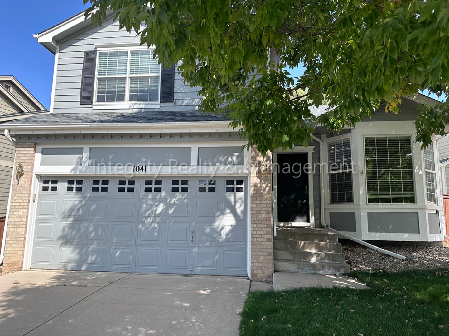 3 Bed/2.5 Bath, 1,891 Sqft – photo 2