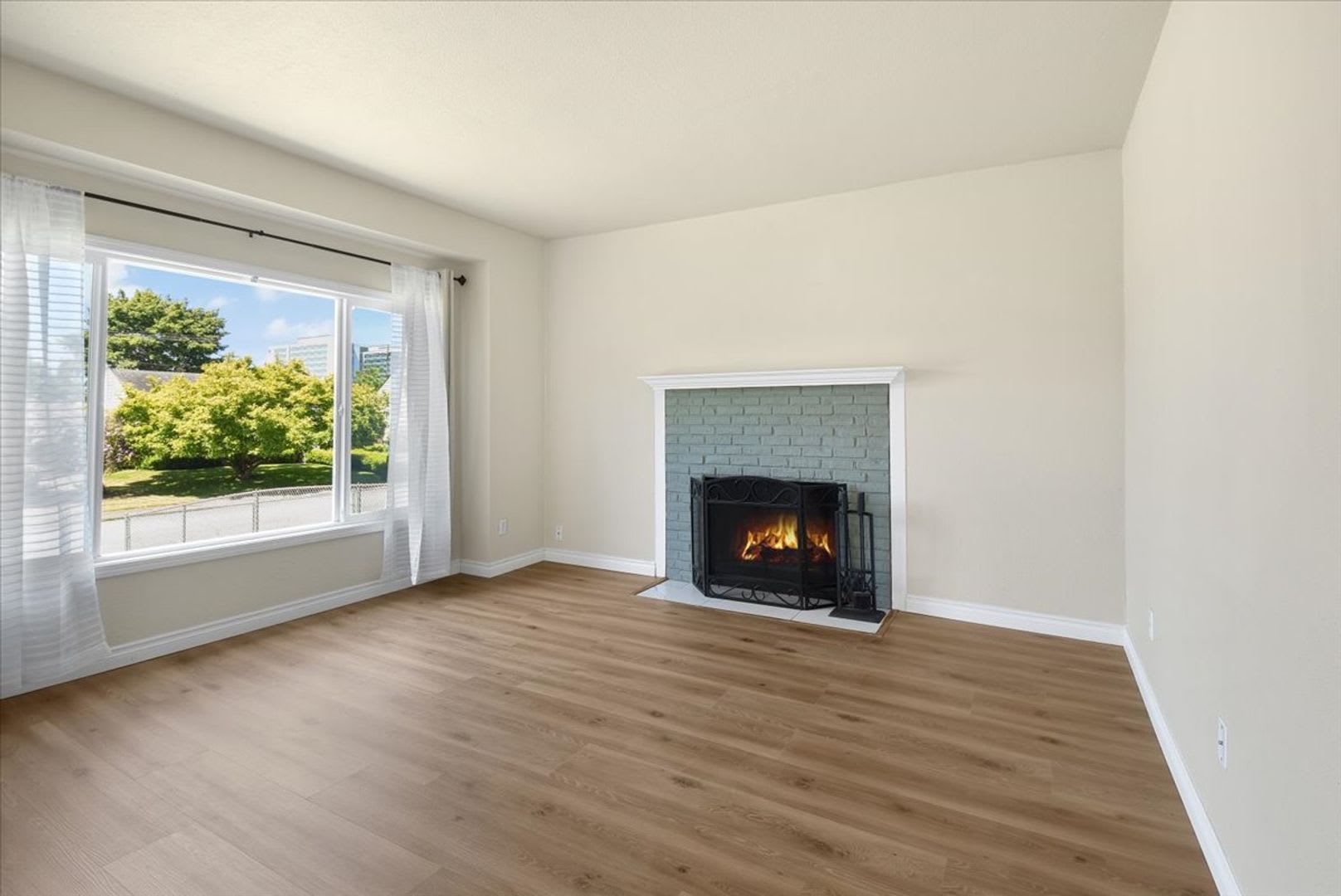 3Bd 2 25Ba Everett Home – photo 3