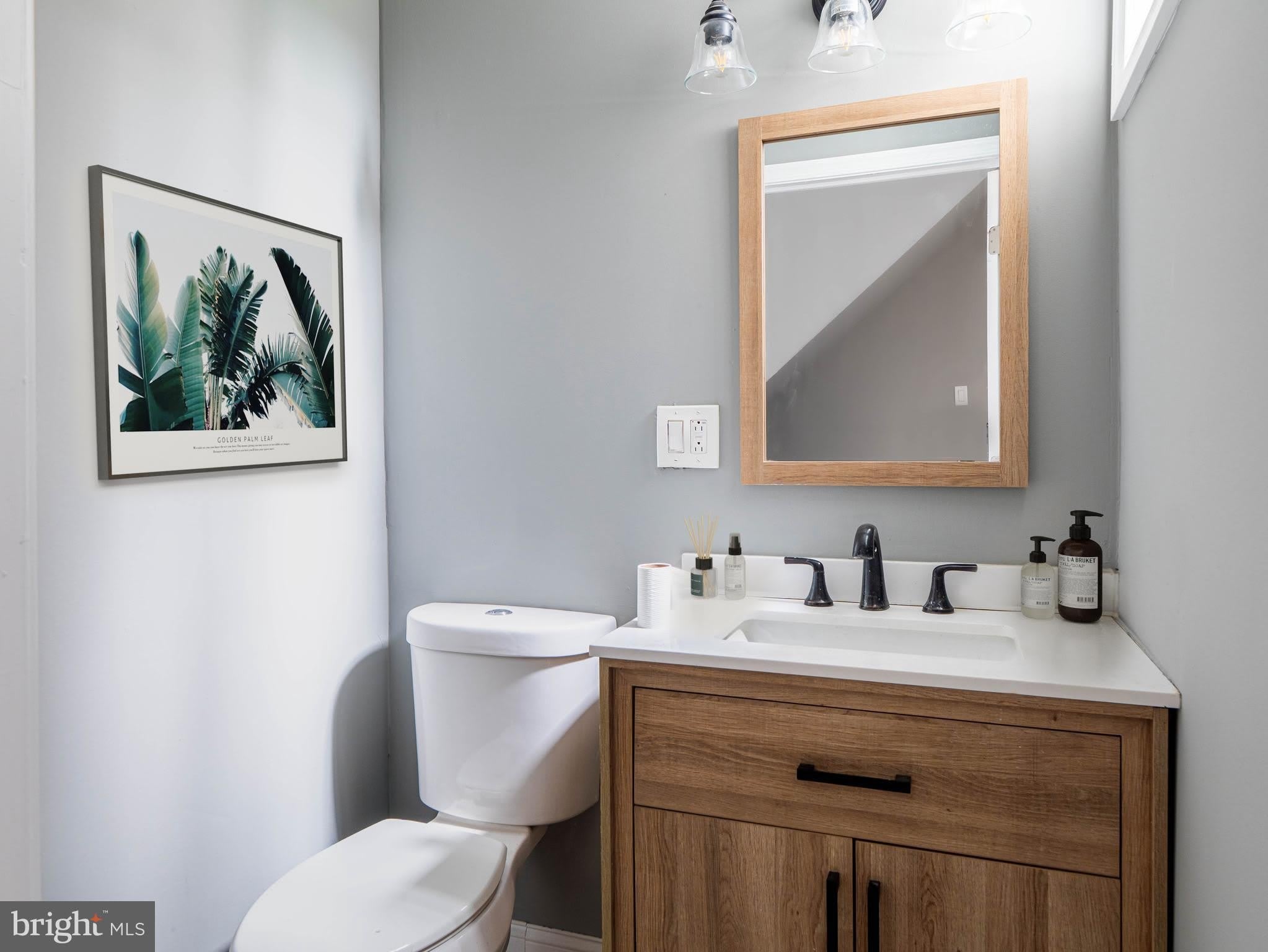 2327 N CARLISLE Street – photo 2