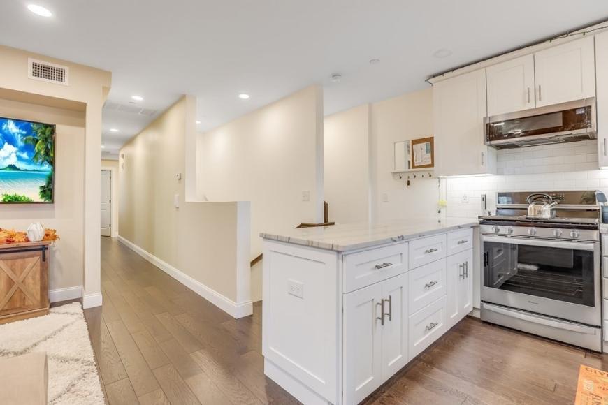 44 West Eagle St. – photo 4