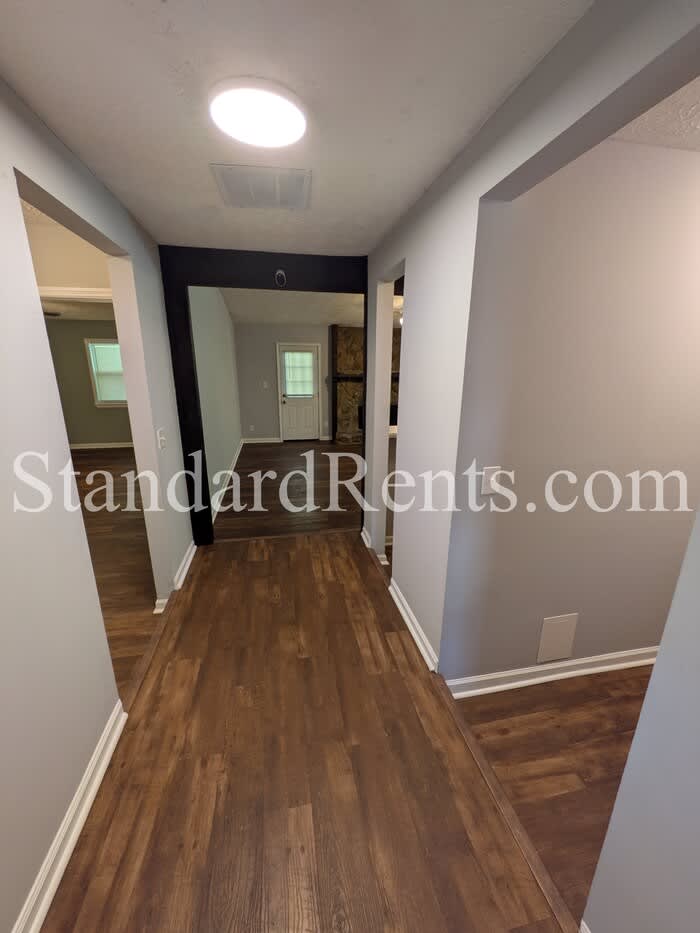 8121 Winewood Way – photo 3