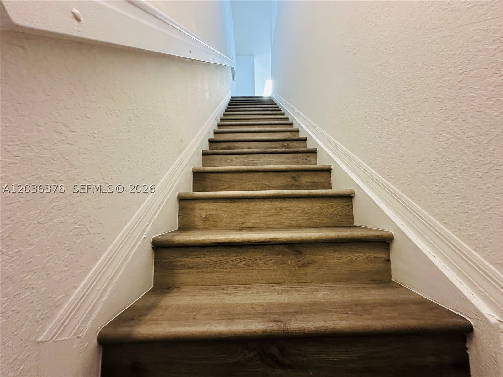 5705 Nw 109Th Ave – photo 2