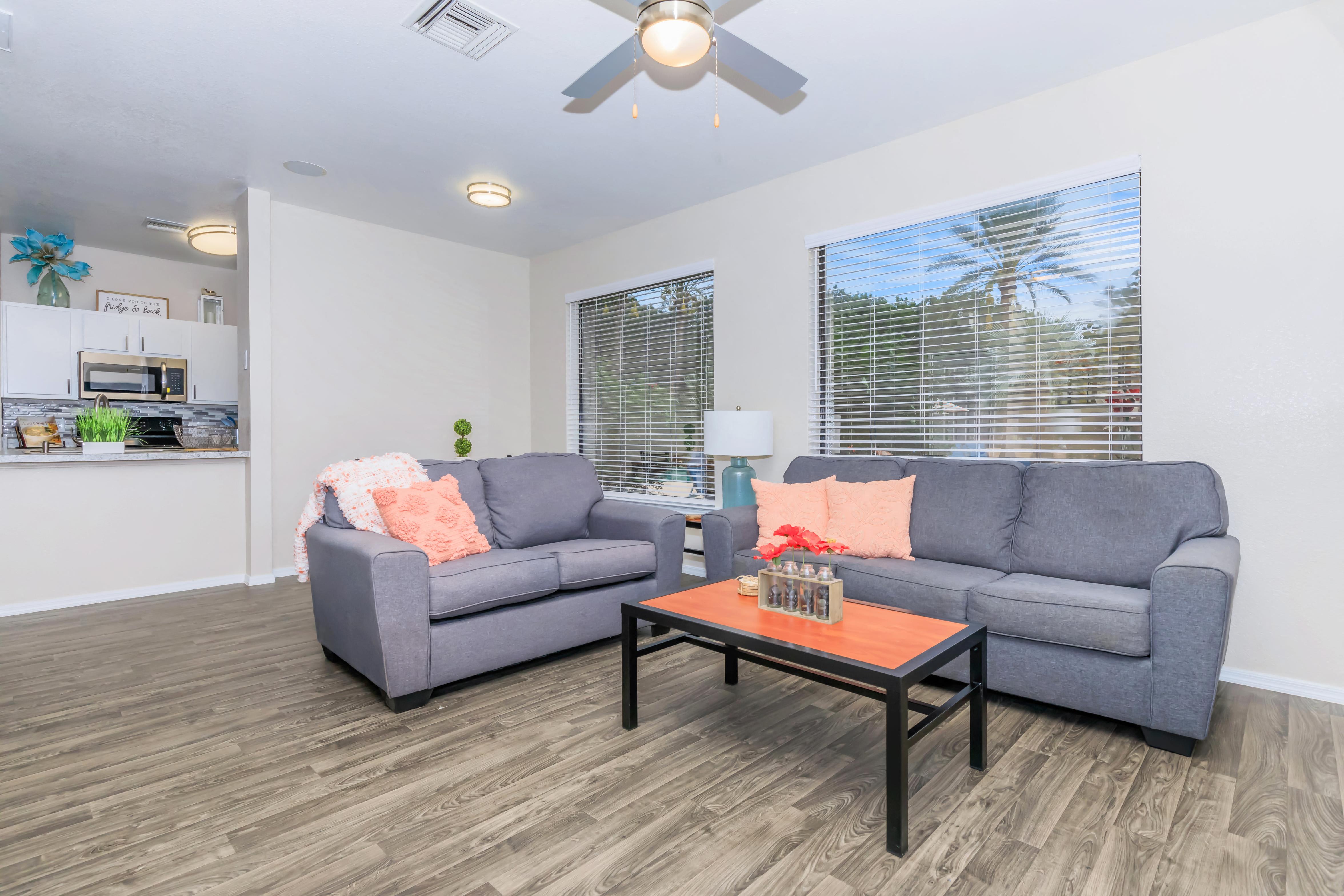 Riverwalk Luxury Apartments – photo 5