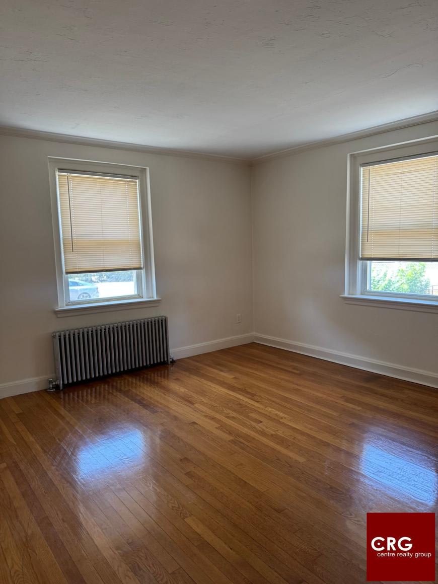 73 CENTRAL St. – photo 2