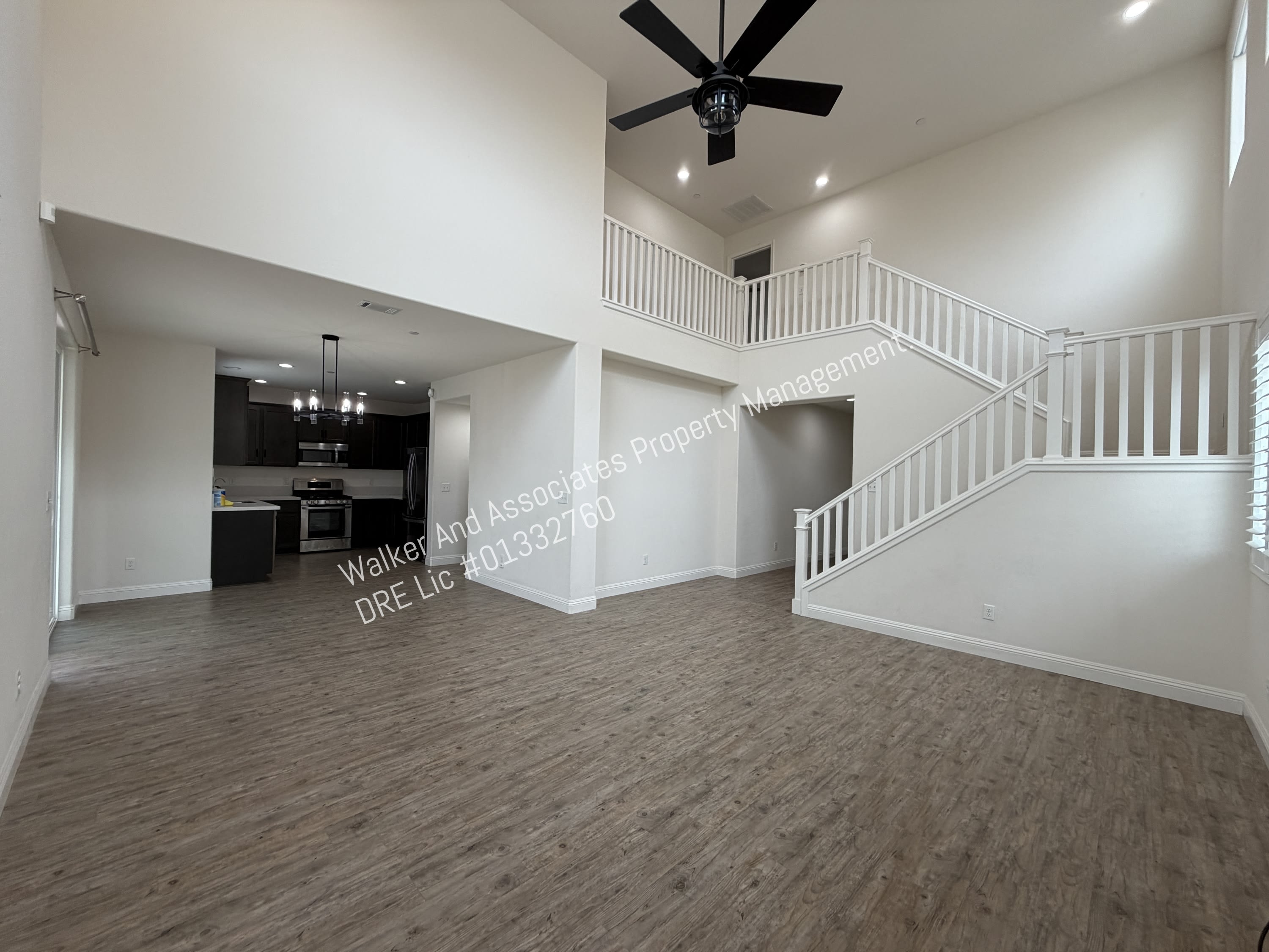 327 Las Flores Drive – photo 3