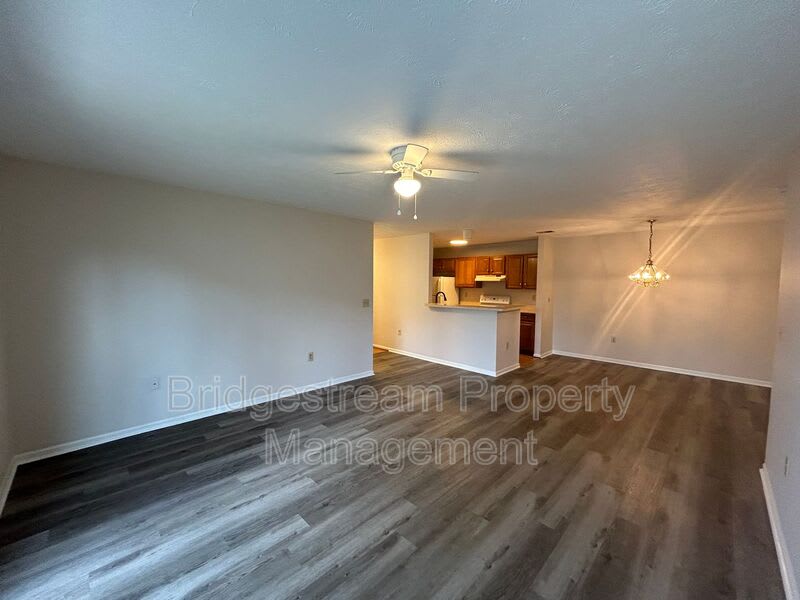 6615 Hedington Square – photo 3