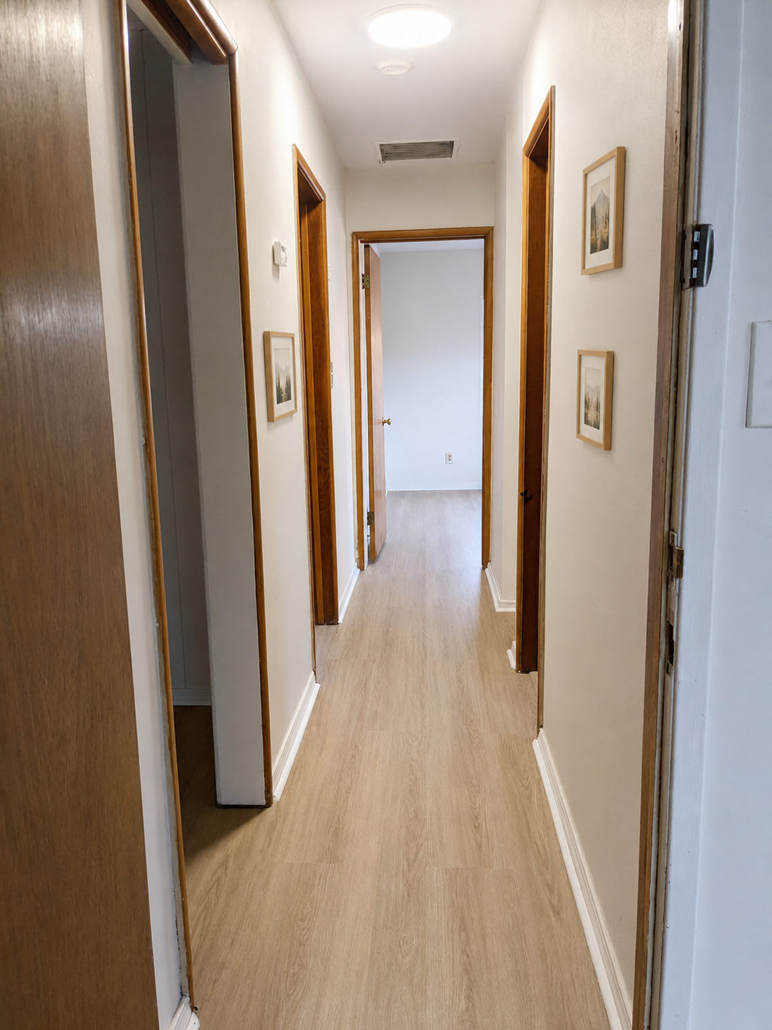 233 East Nugent Street – photo 2