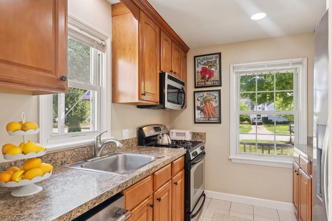 446 Huntmere Drive – photo 4