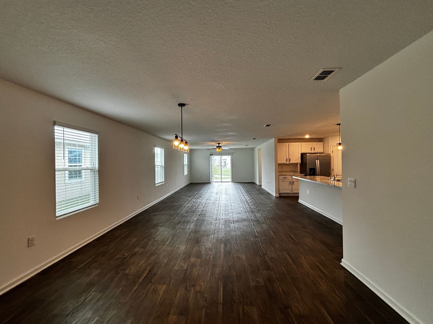 Entrada Subdivision This 4 2 3 Home With Over 2 140 Sqft And Pond View Is Available – photo 3