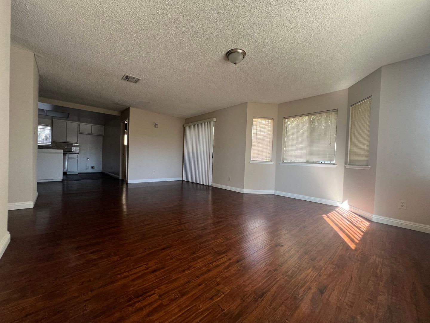 2120 – photo 4