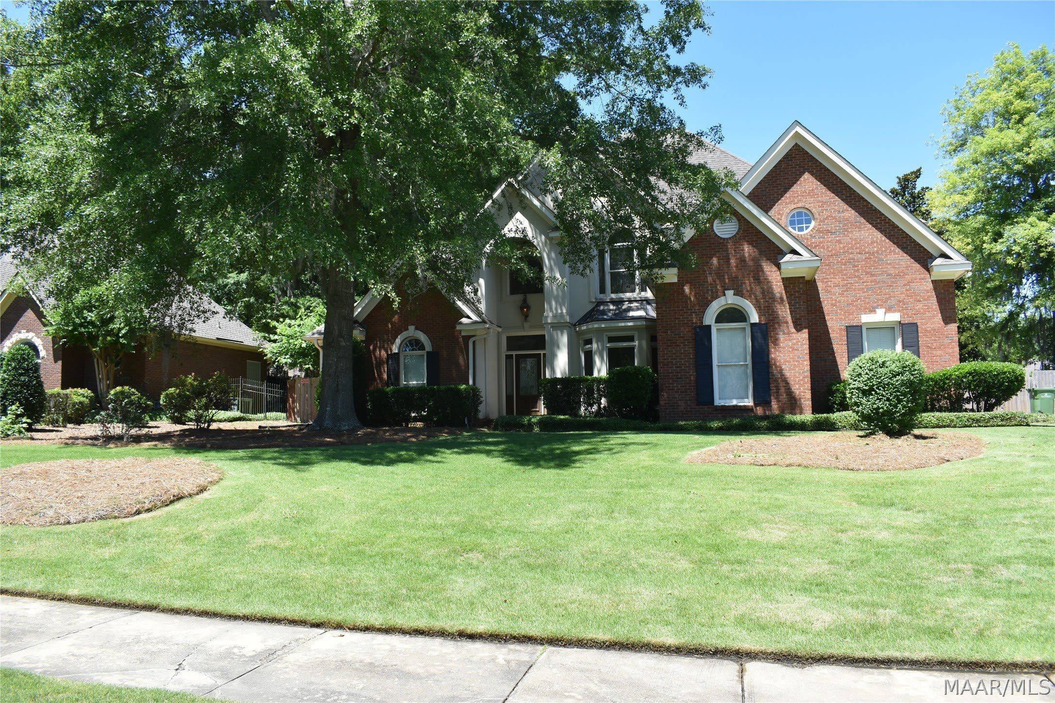 8212 Glynnwood Drive – photo 2