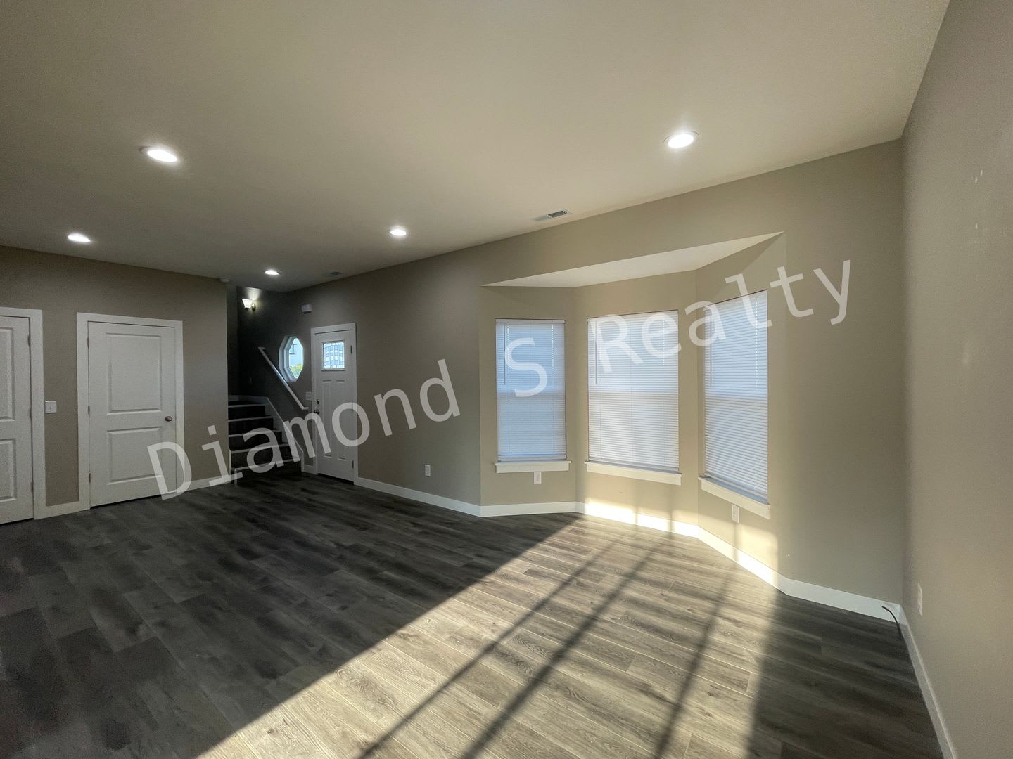 Ozark Home Available Early September – photo 4