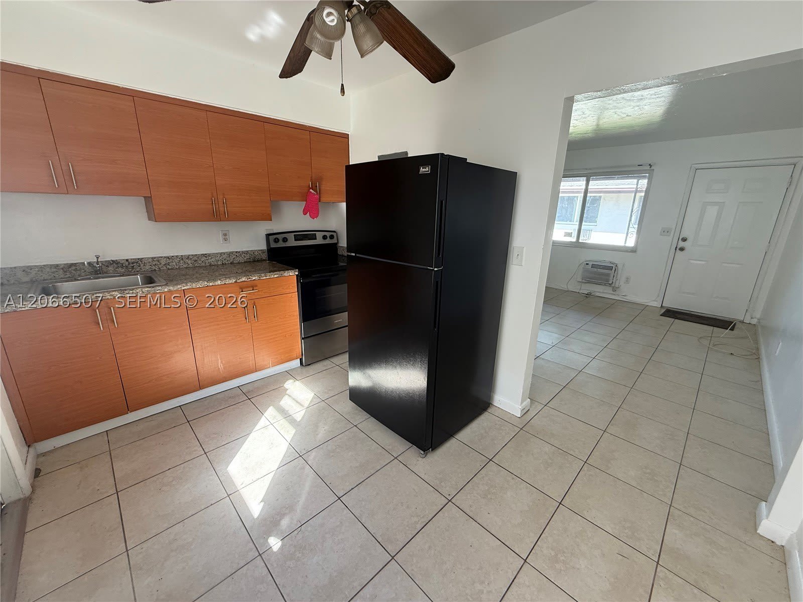 14355 Ne 6Th Ave – photo 1