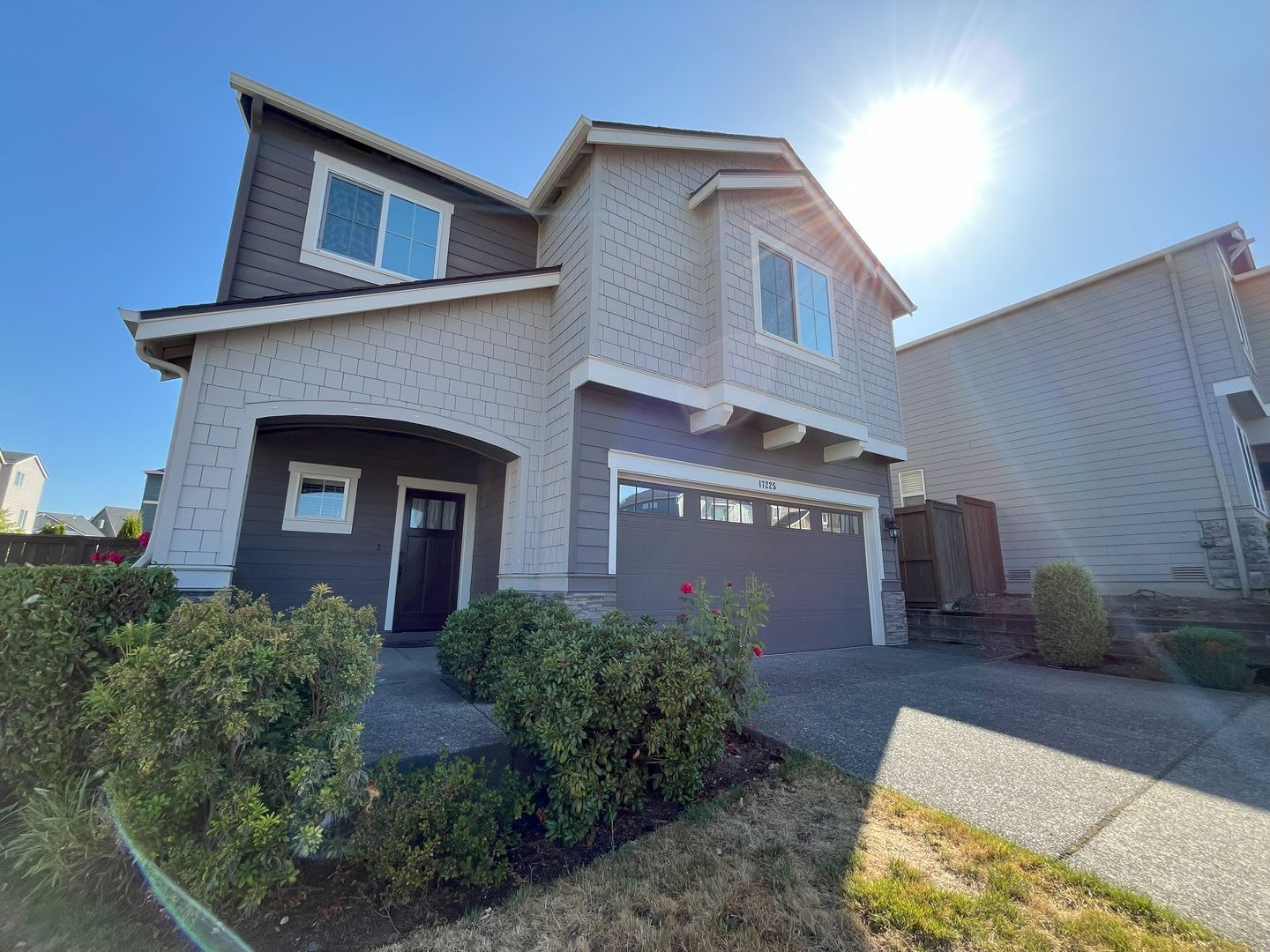 Spacious 4-Bedroom + Bonus Room with Modern Kitchen, Solar Panels & Private Fenced Backyard! – photo 1
