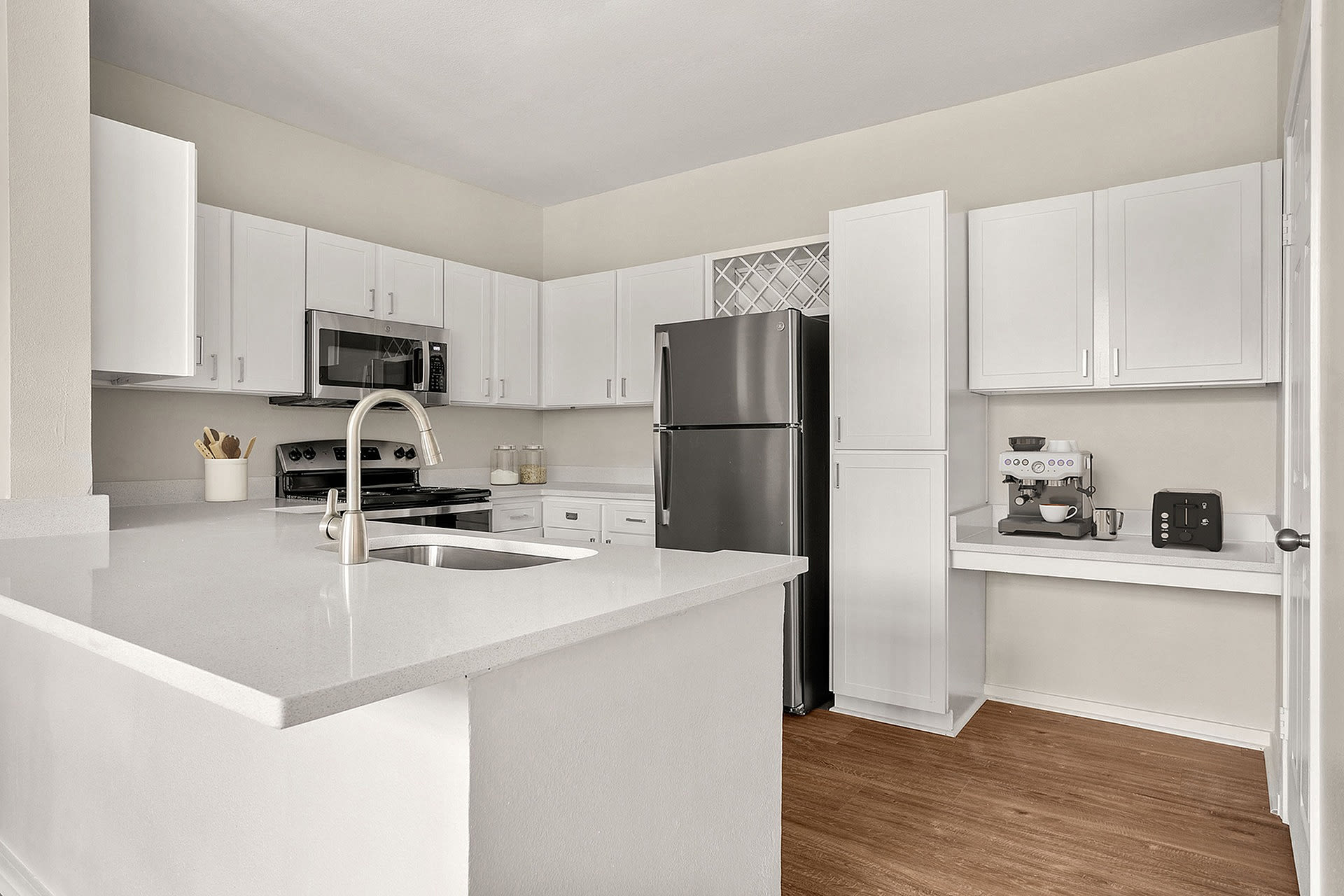 The Veranda at Centerfield – photo 1