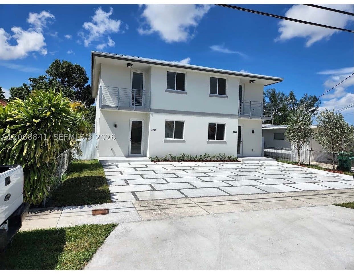 7245 SW 21st St – photo 1