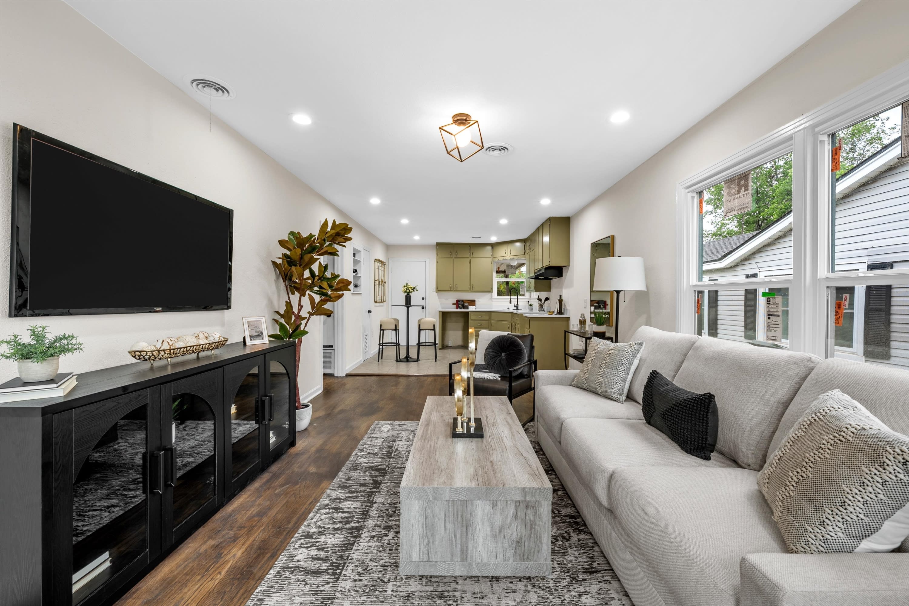 3621 Gorman Avenue – photo 5