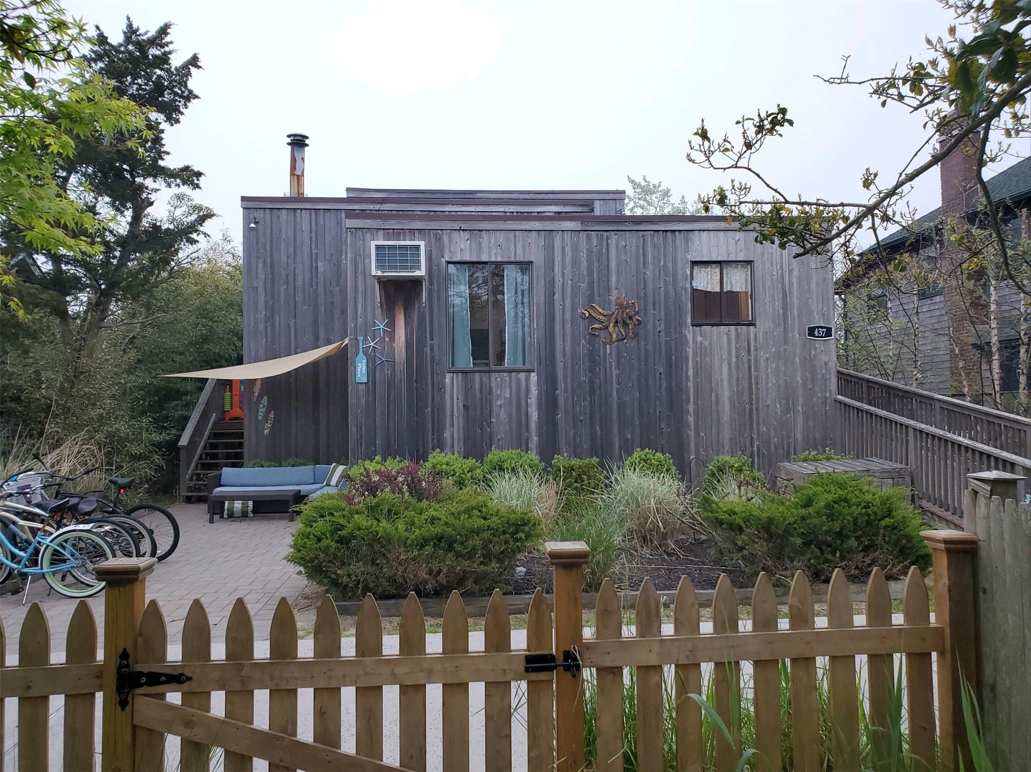 437 Dehnhoff Walk – photo 1