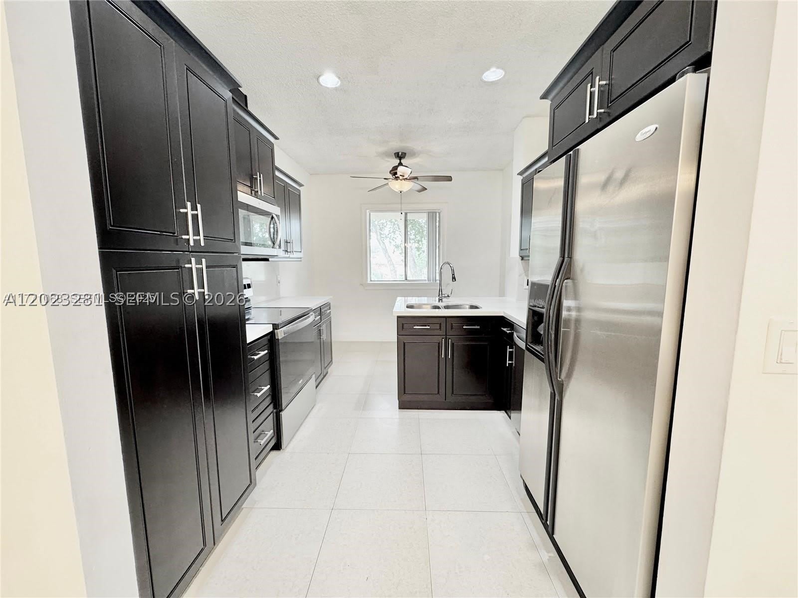 16320 Malibu Dr – photo 3