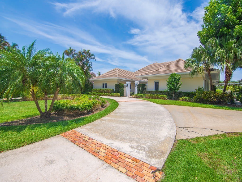 609 Lake Drive – photo 3